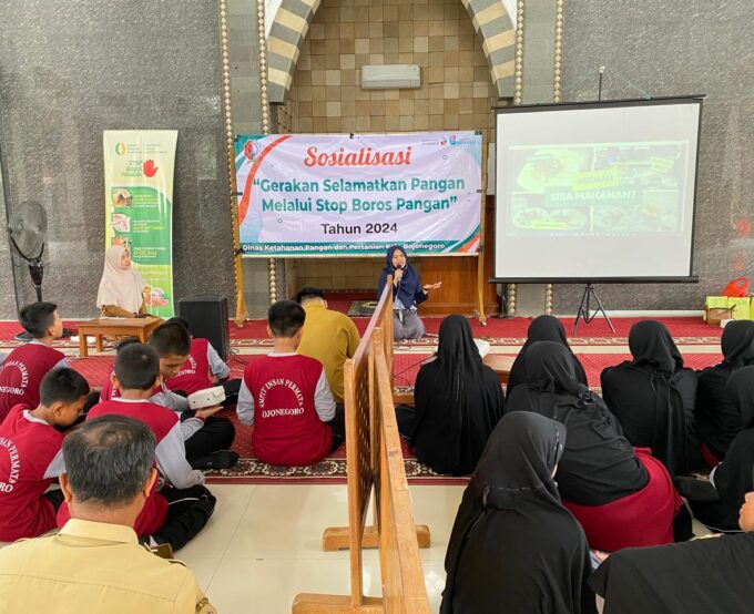 SMP IT Insan Permata Bojonegoro Bersama Dinas Ketahanan Pangan dan Pertanian Stop Boros Pangan