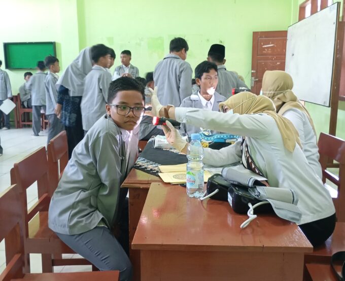 SMPIT Insan Permata Gelar Skrining Kesehatan Bersama Puskesmas Bojonegoro